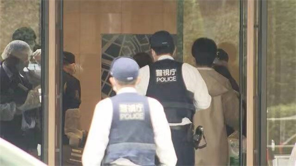 5名日本人持刀入室抢劫遭反杀 一强盗受伤死亡