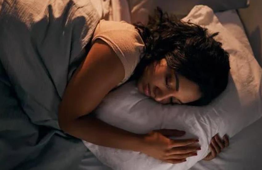 赖床可能是垃圾睡眠导致的 提高睡眠质量的方法有这些