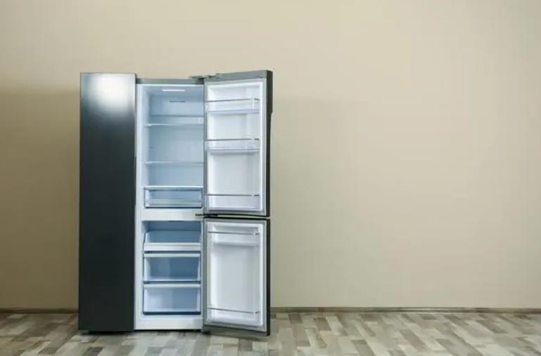 网友晒27岁旧冰箱被厂家赠新冰箱 旧冰箱一点毛病都没