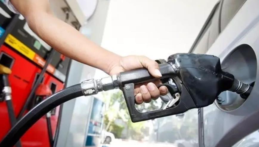 国内成品油价或迎年内第五涨 加满一箱油多花多少钱？