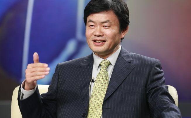 肖建华有多少资产,财富的搬运工